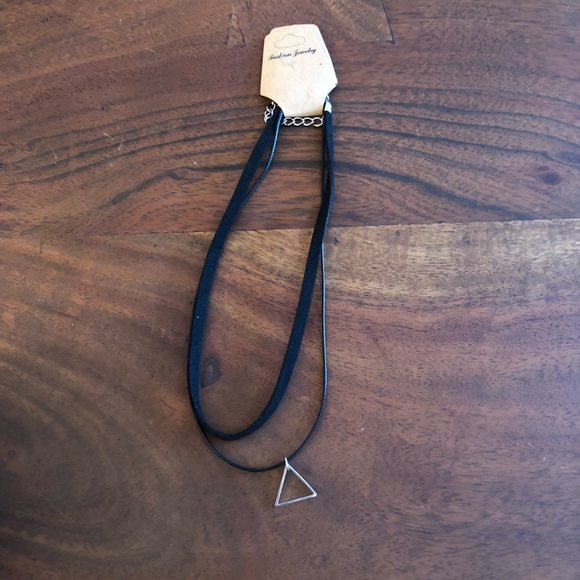 Black suede & silver triangle layered necklace - Picture 4 of 7